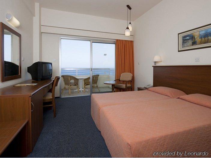 פרוטאראס Sentido Kouzalis Beach Hotel חדר תמונה